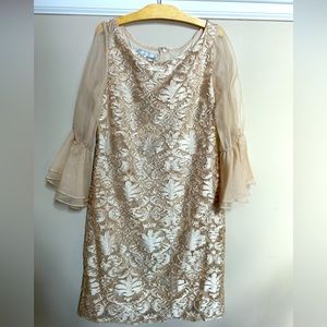 Gorgeous textured dress by Sara Campbell in size 10. Flounce sheer sleeves. NWT